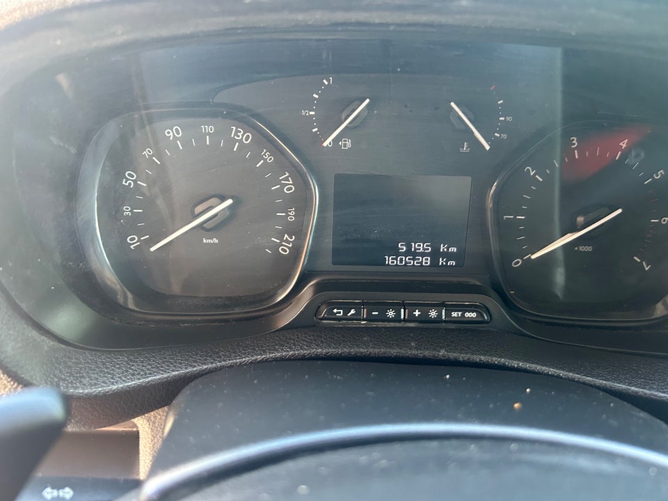 Peugeot Expert 2,0 BlueHDi 177 L3 Ultimate EAT8 Van