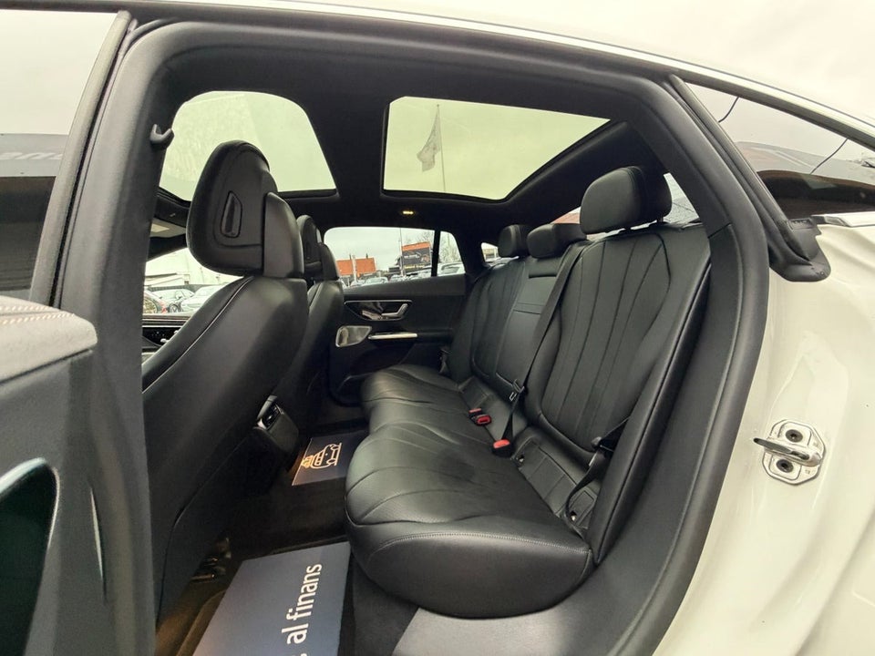 Mercedes EQE350 AMG Line 4d