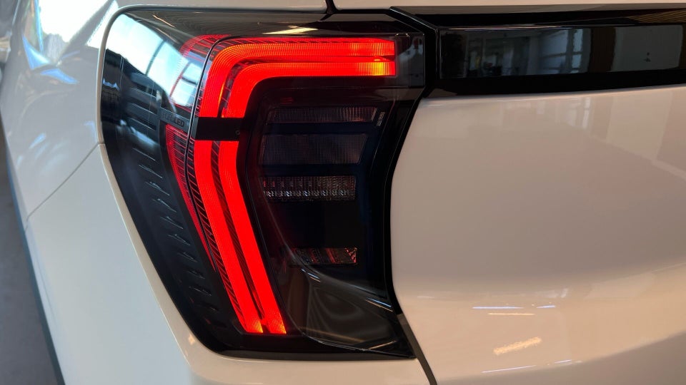 Ford Explorer 79 Premium Extended Range AWD 5d