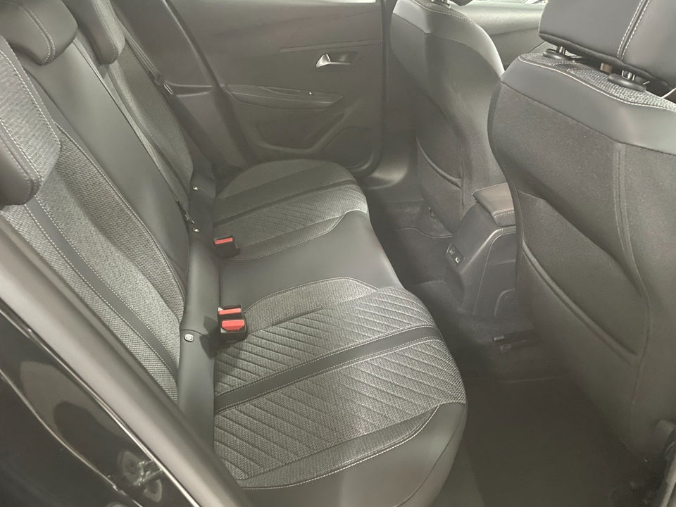 Peugeot 208 1,2 PureTech 100 Precision Pack 5d