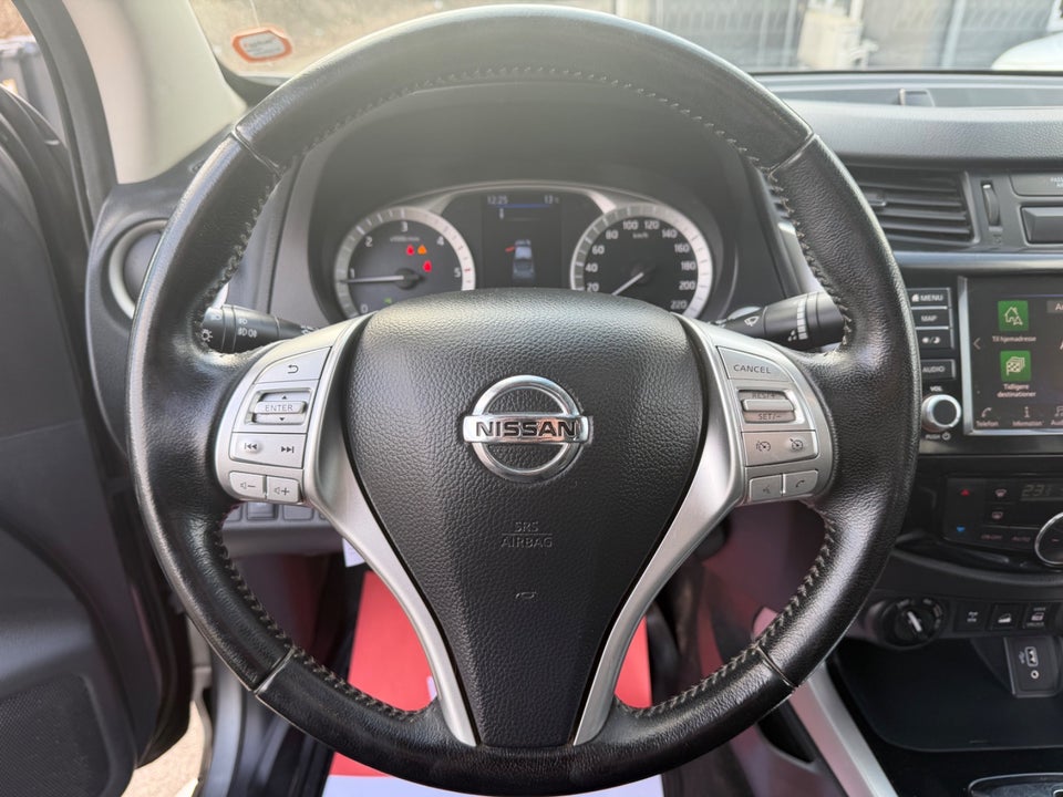 Nissan Navara 2,3 dCi 190 Db.Kab Tekna aut. 4d