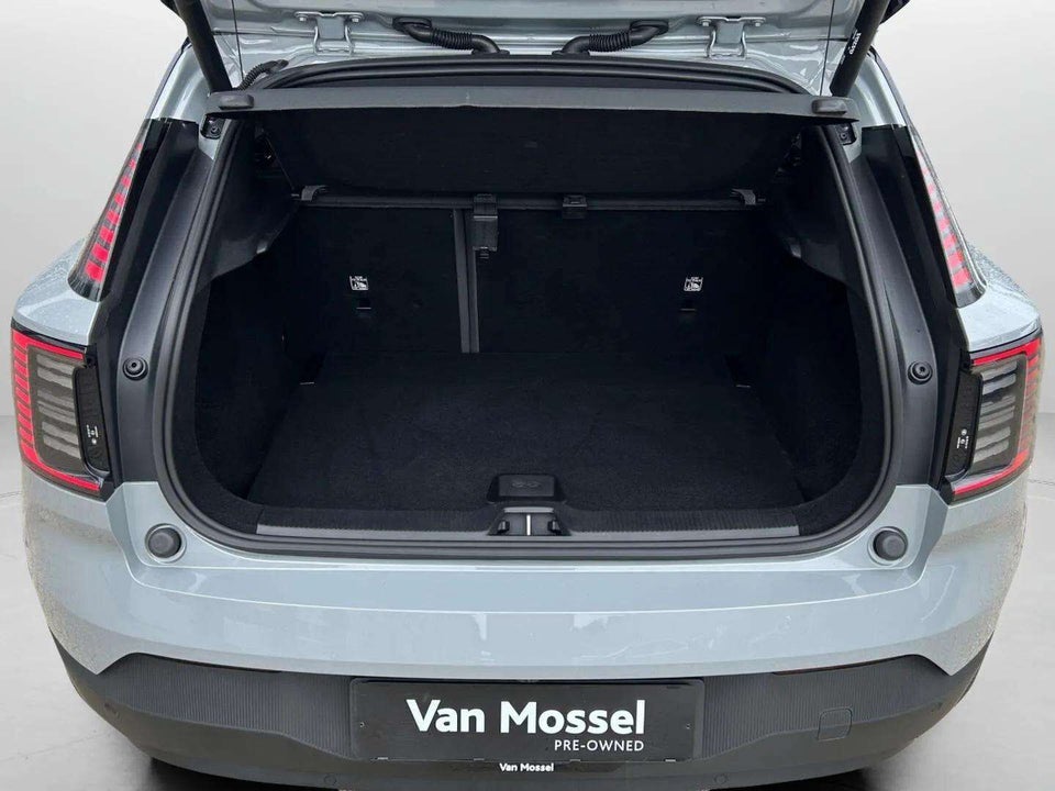 Volvo EX30 Extended Range Plus 5d