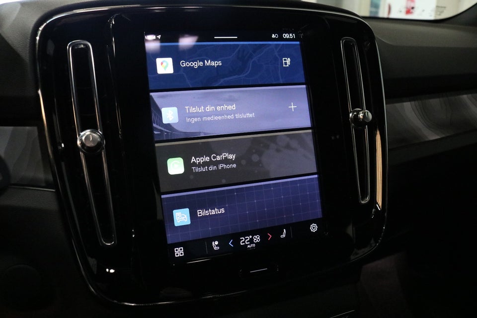 Volvo XC40 ReCharge Extended Range Plus 5d