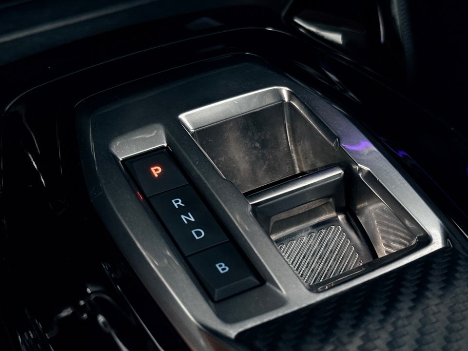 Peugeot e-2008 54 GT 5d
