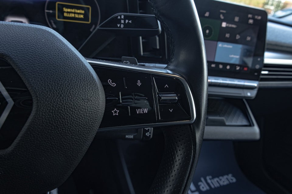 Renault Megane E-Tech 40 Equilibre 5d