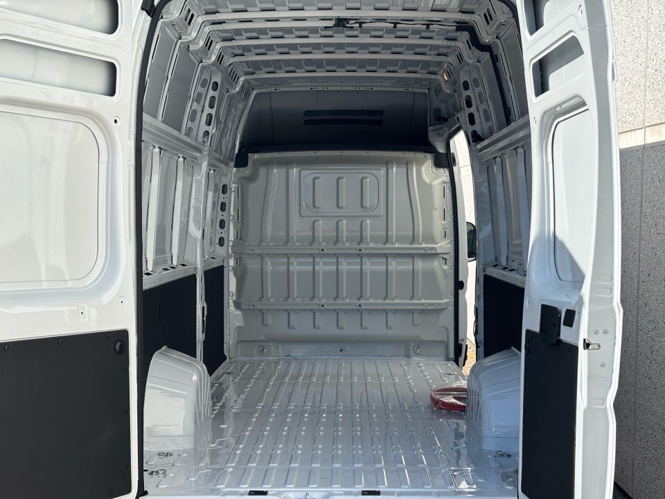 Fiat E-Ducato 42 Maxi 110 L4H3 Pro Kassevogn