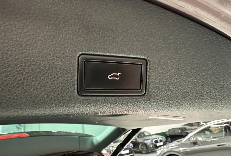 VW Sharan 2,0 TDi 184 Highlline DSG 7prs 5d