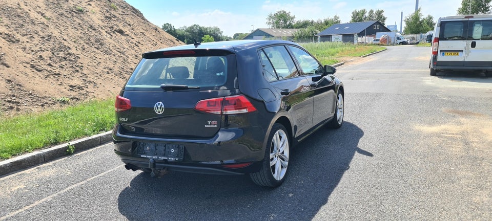 VW Golf VII 1,4 TSi 140 Highline Variant DSG BMT 5d