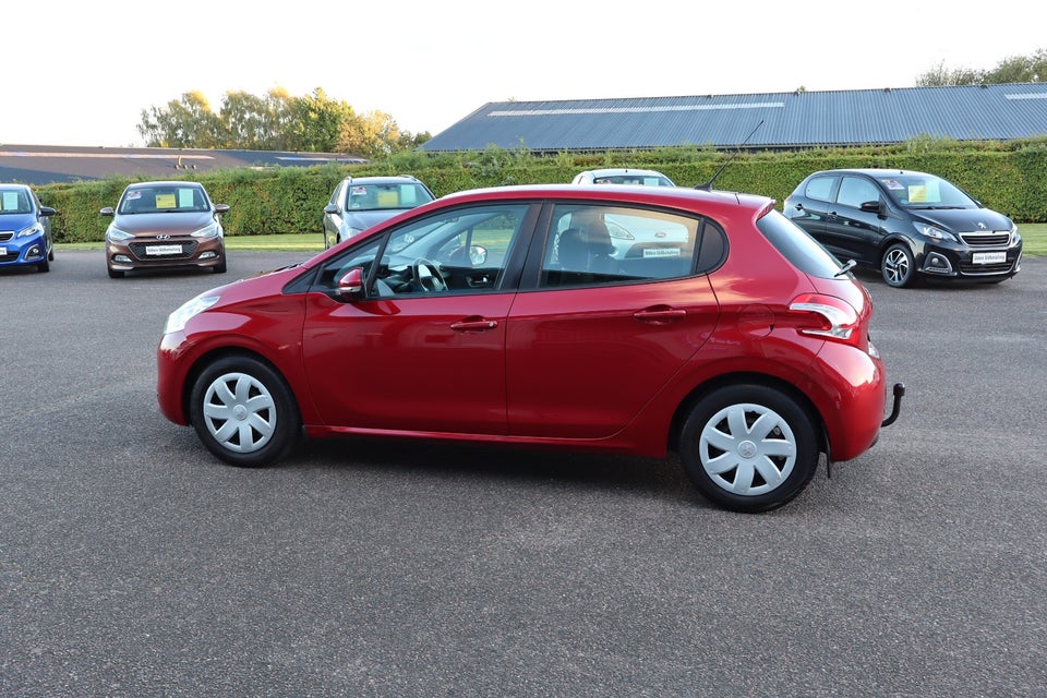 Peugeot 208 1,2 VTi 82 Allure 5d