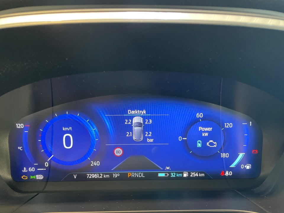 Ford Kuga 2,5 PHEV Vignale CVT 5d