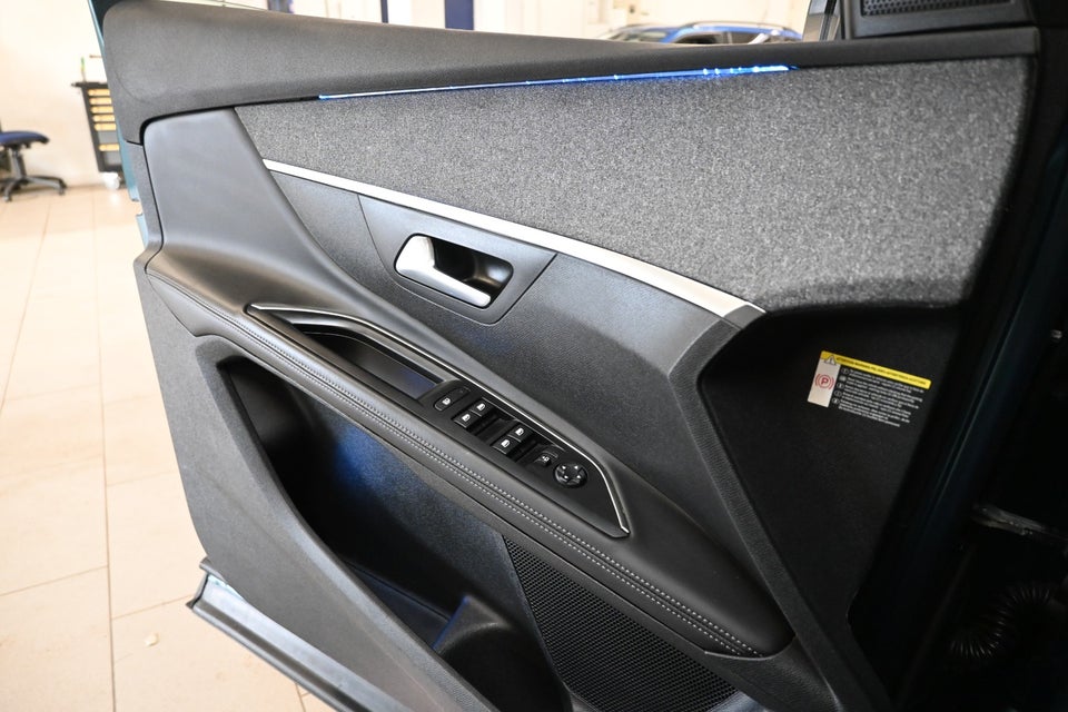 Peugeot 5008 1,5 BlueHDi 130 Allure Pack 7prs 5d