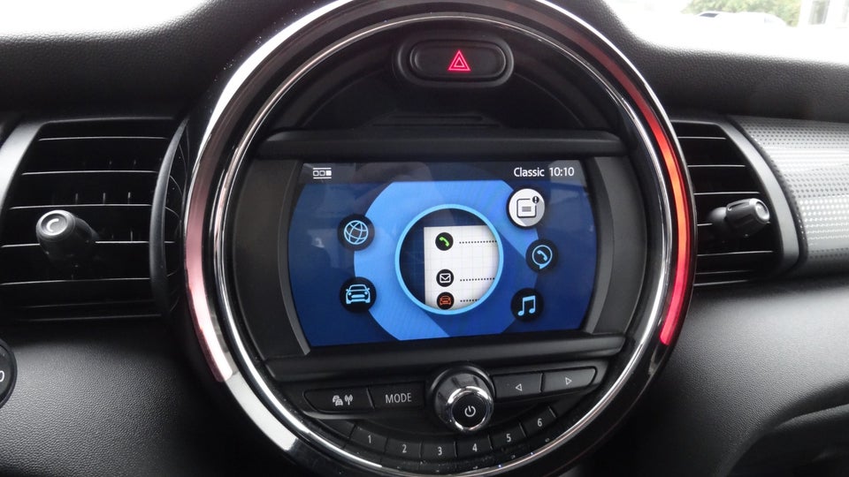 MINI Cooper 1,5 Essential Edition 5d