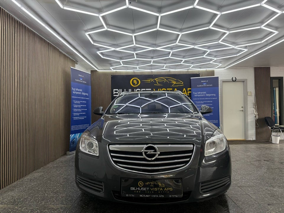 Opel Insignia 1,8 Edition Sports Tourer 5d