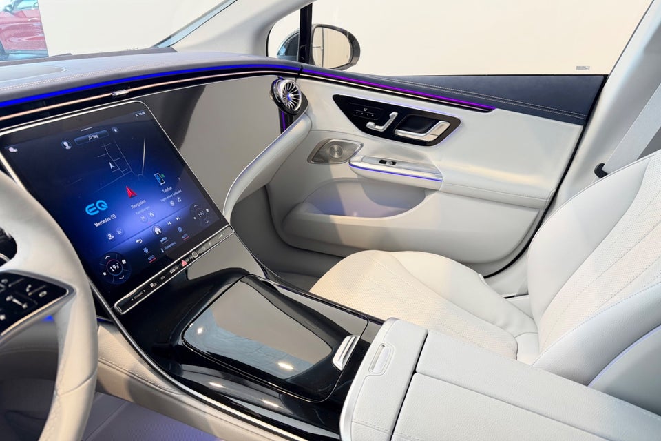 Mercedes EQE300 AMG Line 4d