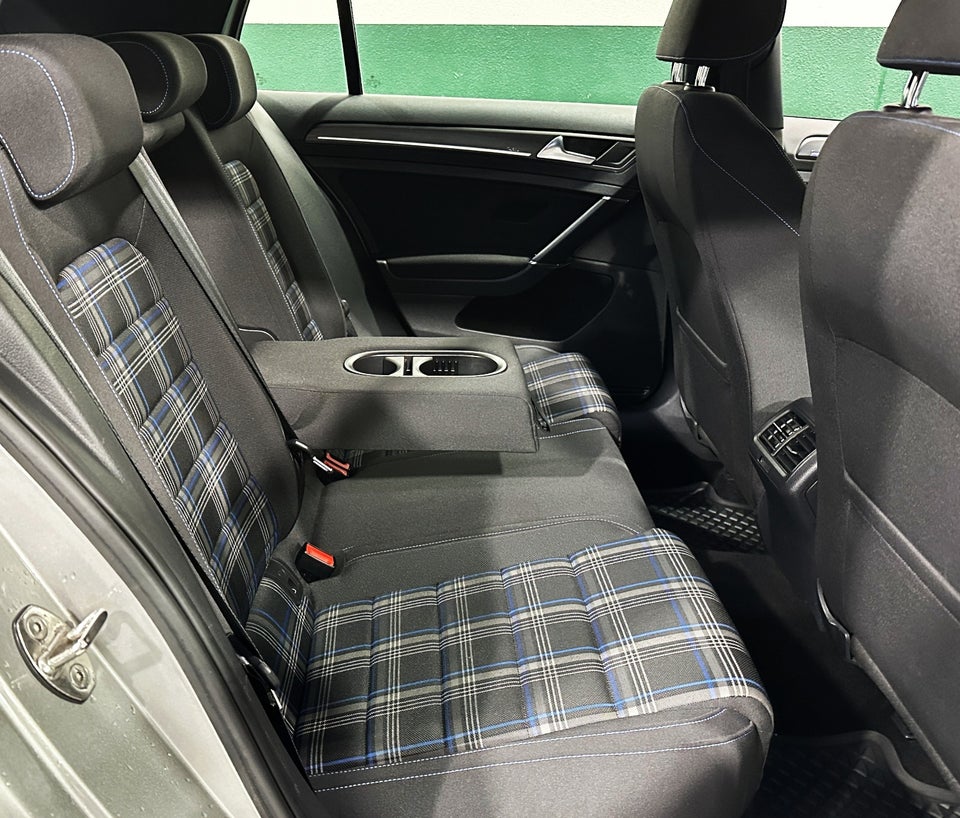 VW Golf VII 1,4 GTE DSG 5d
