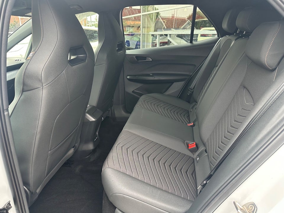 Cupra Born 59 e-Boost 5d