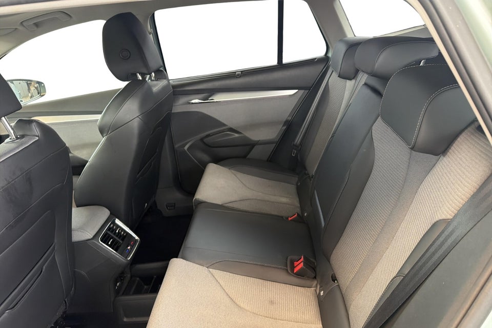 Skoda Enyaq 60 iV Premium 5d