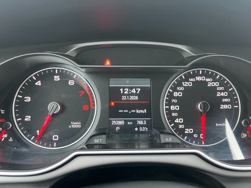 Audi A4 1,8 TFSi 170 S-line Avant Multitr. 5d