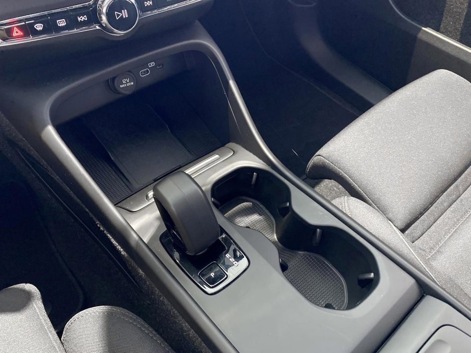 Volvo EX40 Extended Range Plus 5d