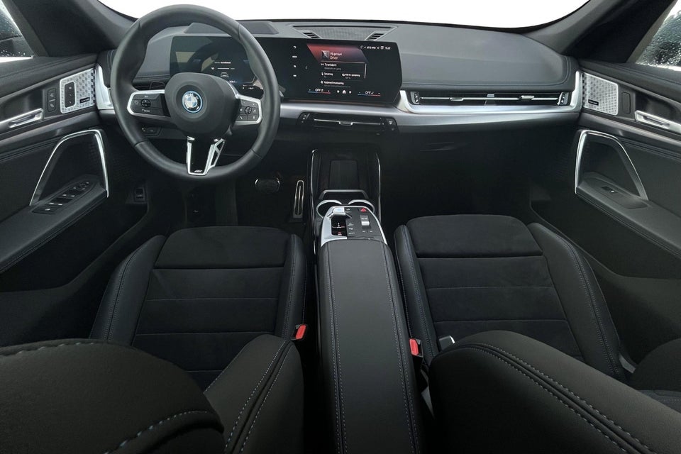 BMW iX1 xDrive30 Fully Charged M-Sport 5d