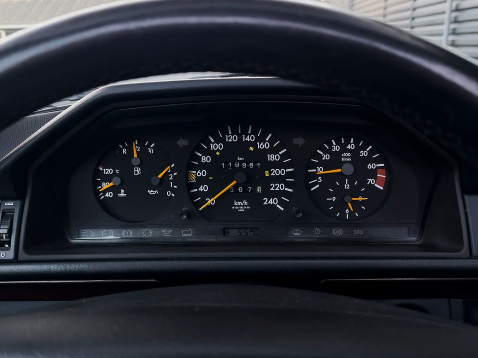 Mercedes E220 2,2 Cabriolet 2d