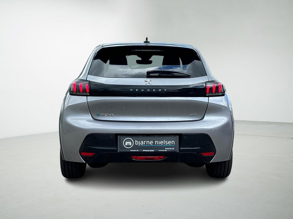 Peugeot e-208 50 GT Sky 5d