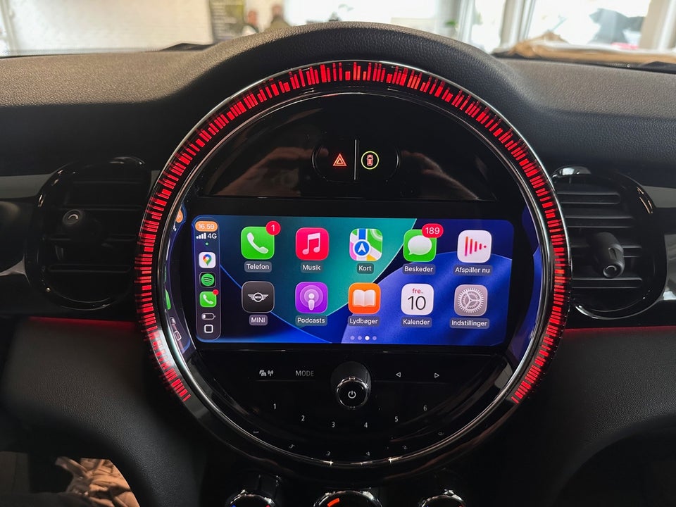 MINI Cooper SE Essential 3d