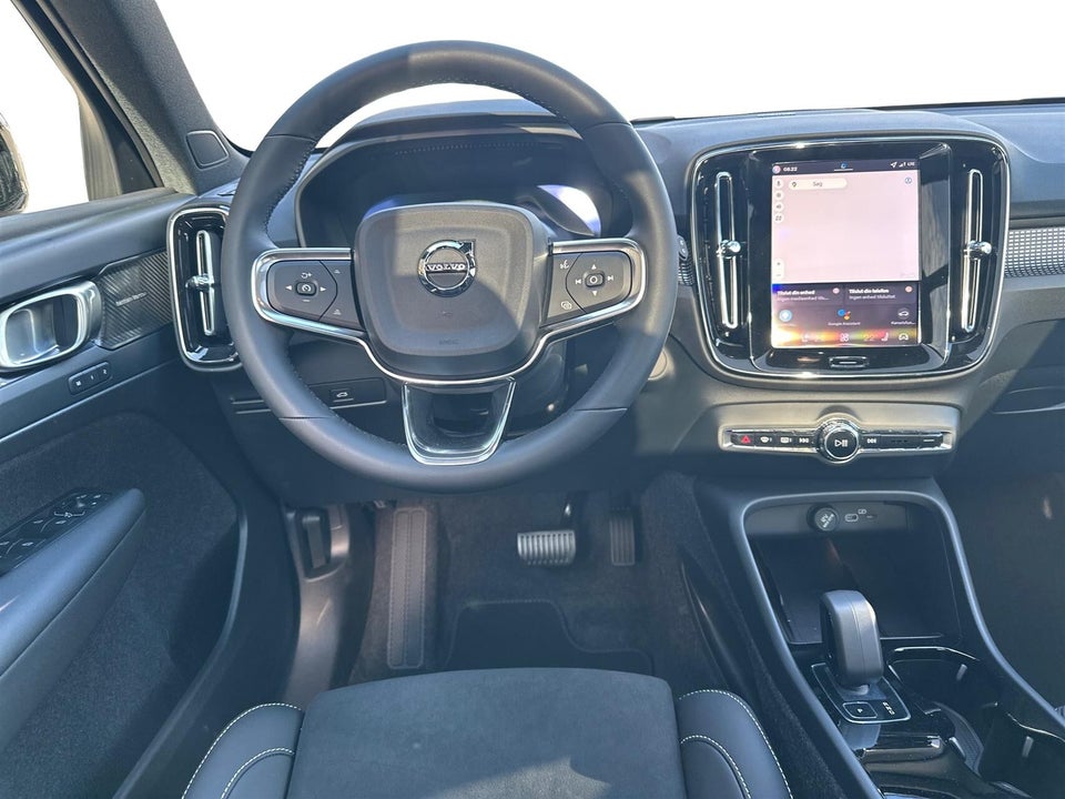 Volvo EX40 Extended Range Black Edition 5d