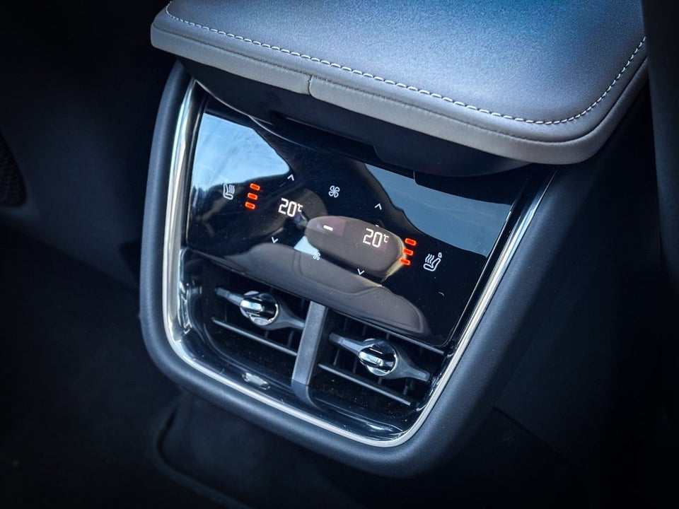 Volvo EX90 Plus 7prs 5d