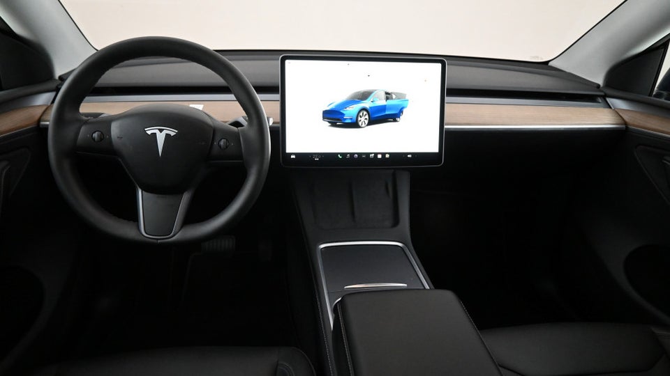 Tesla Model Y Long Range AWD 5d