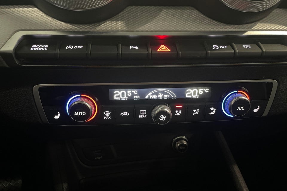 Audi Q2 35 TFSi S-line S-tr. 5d