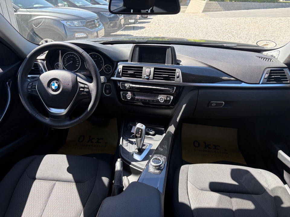 BMW 320i 2,0 Touring aut. 5d