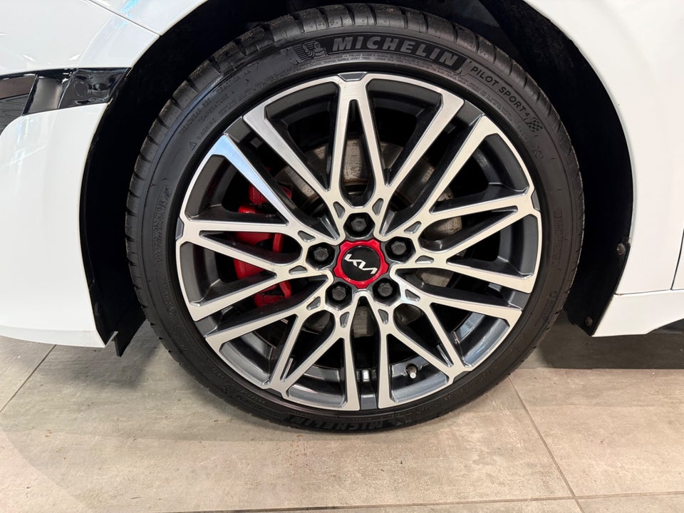 Kia ProCeed 1,6 T-GDi GT DCT 5d