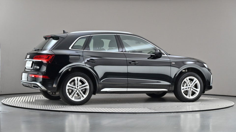 Audi Q5 55 TFSi e S-line quattro S-tr. 5d