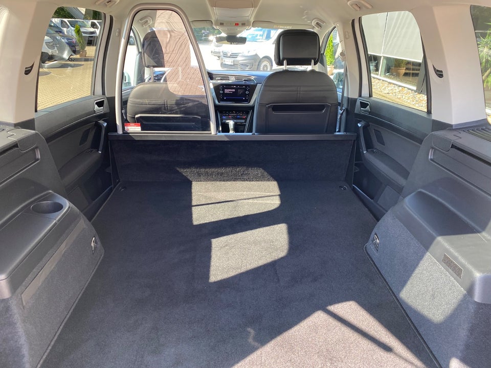 VW Touran 2,0 TDi 150 Comfortline DSG Van 5d