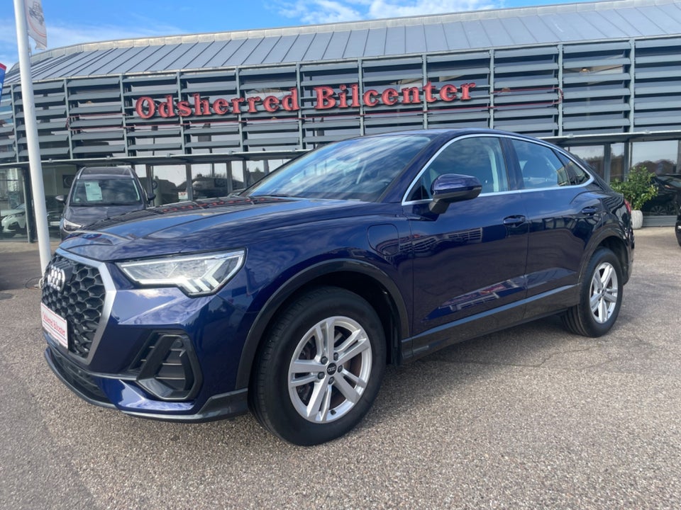 Audi Q3 45 TFSi e Attitude+ Sportback S-tr. 5d