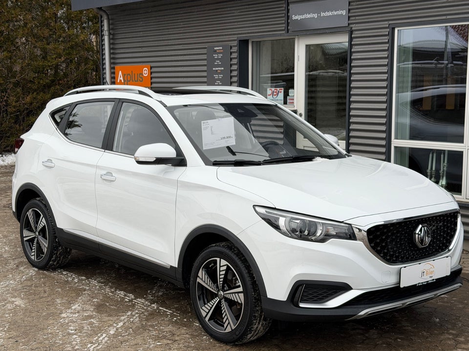 MG ZS EV Luxury 5d