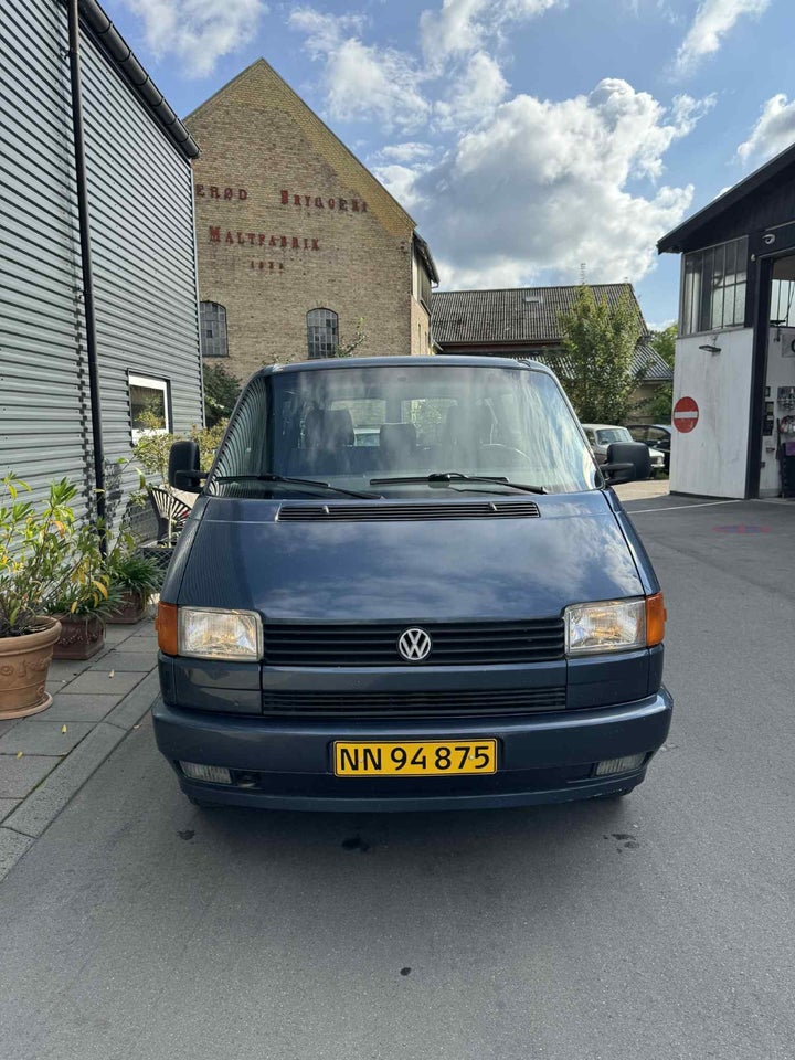 VW Caravelle 2,5 10prs 5d