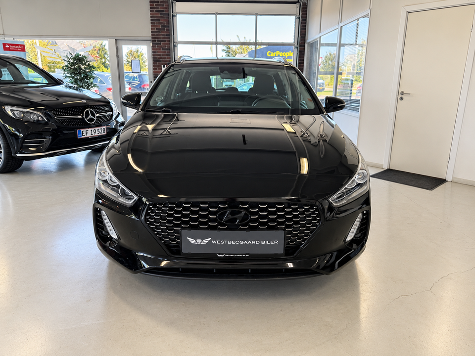 Hyundai i30 1,4 T-GDi Premium stc. DCT 5d