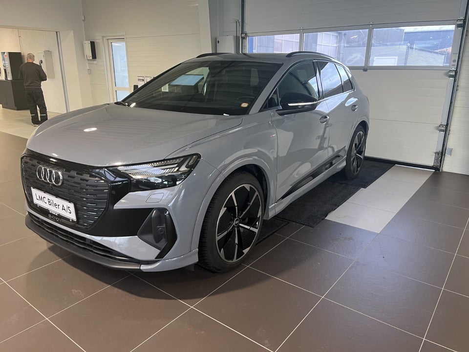 Audi Q4 e-tron 40 S-line 5d