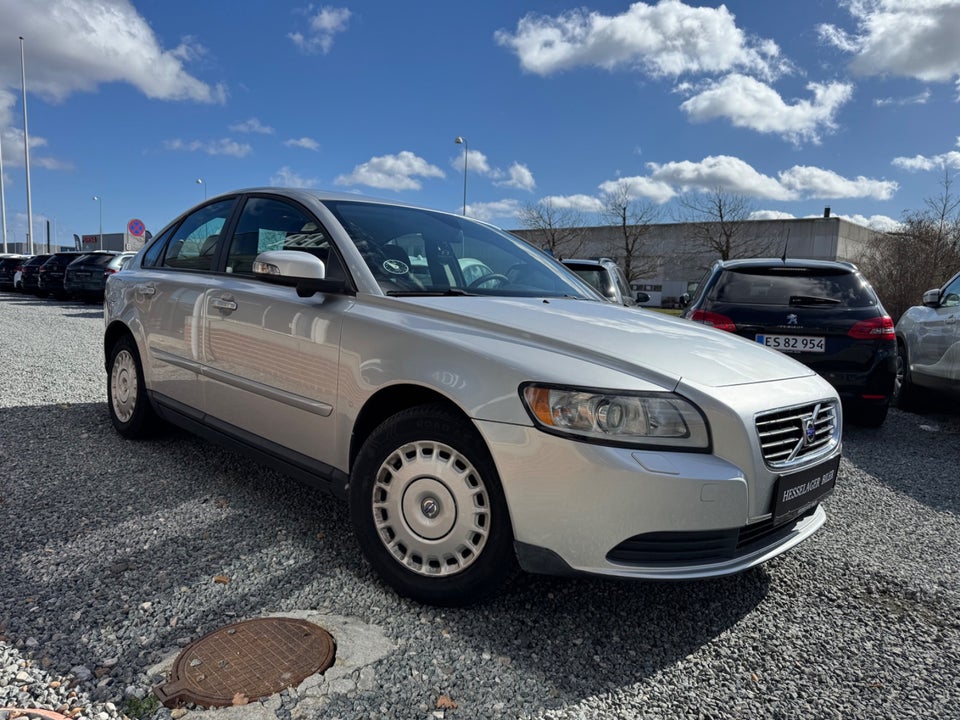Volvo S40 1,6 D Momentum 4d