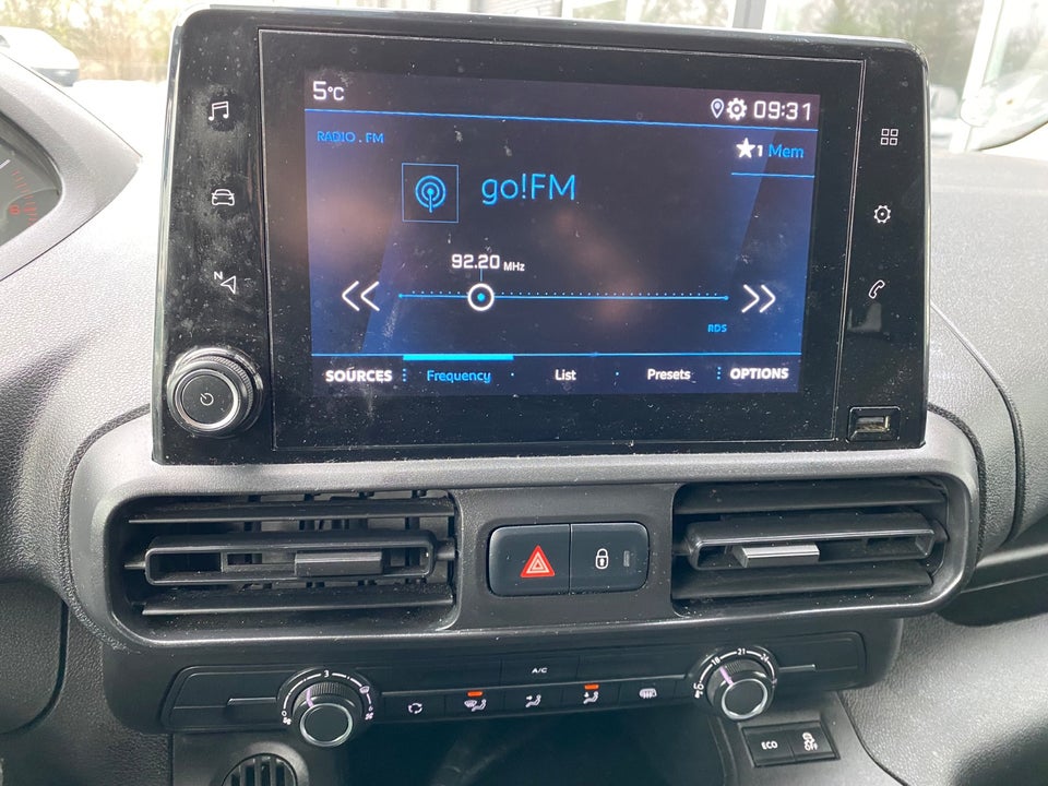 Peugeot Partner 1,5 BlueHDi 130 L1V1 Plus EAT8 Van