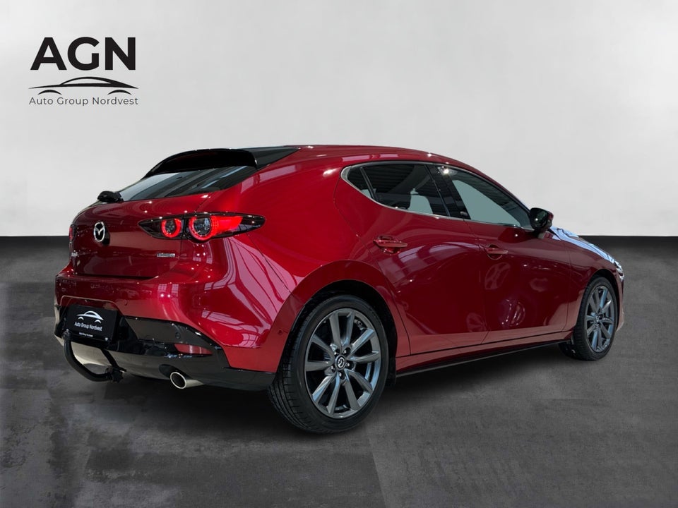 Mazda 3 2,0 e-SkyActiv-G 150 Cosmo aut. 4d