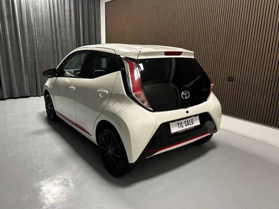 Toyota Aygo 1,0 VVT-i x-cite 5d