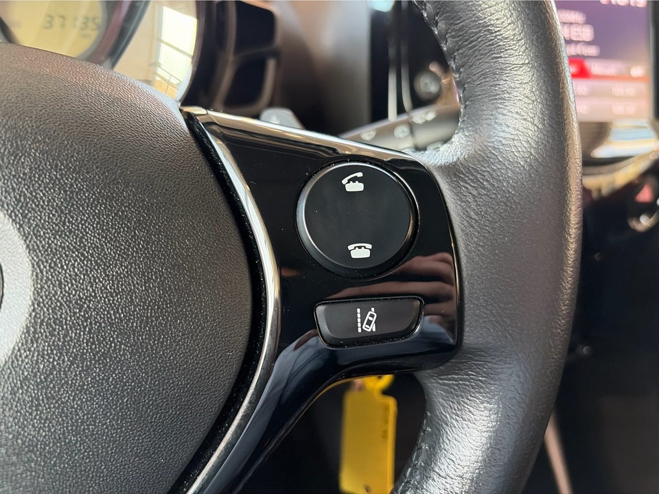 Toyota Aygo 1,0 VVT-i x-clusiv x-shift 5d