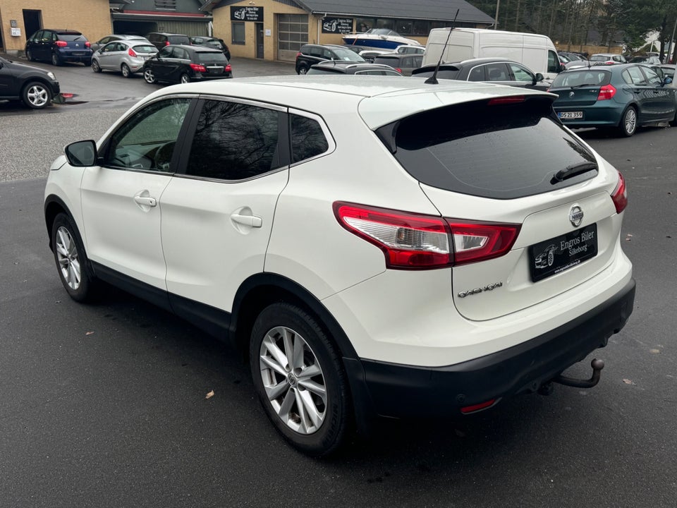 Nissan Qashqai 1,2 Dig-T 115 Acenta 5d