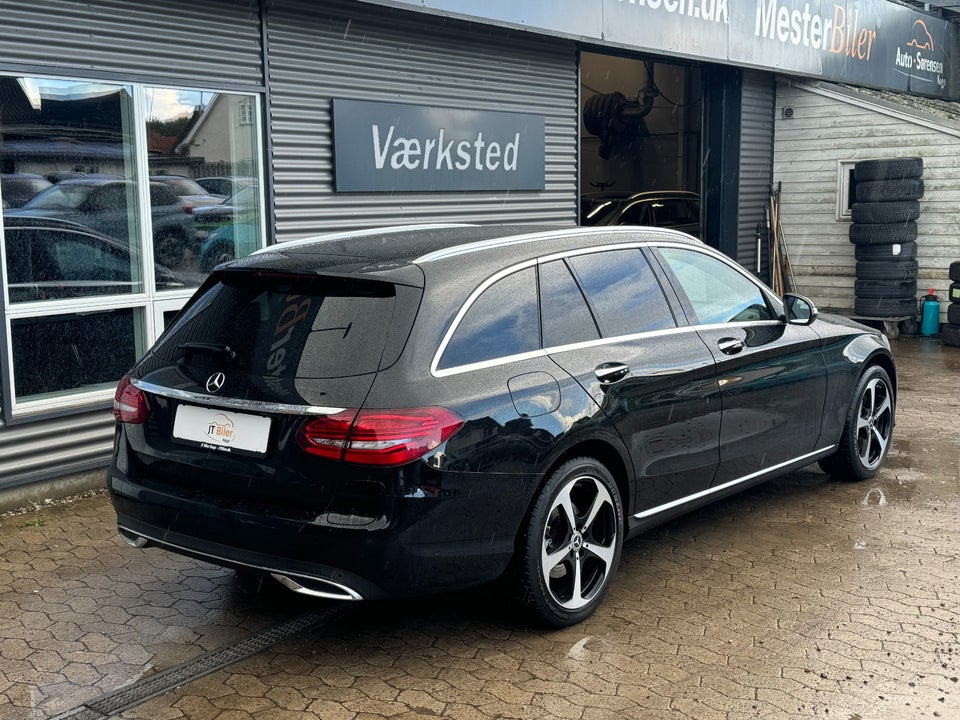 Mercedes C300 de 2,0 Exclusive stc. aut. 5d