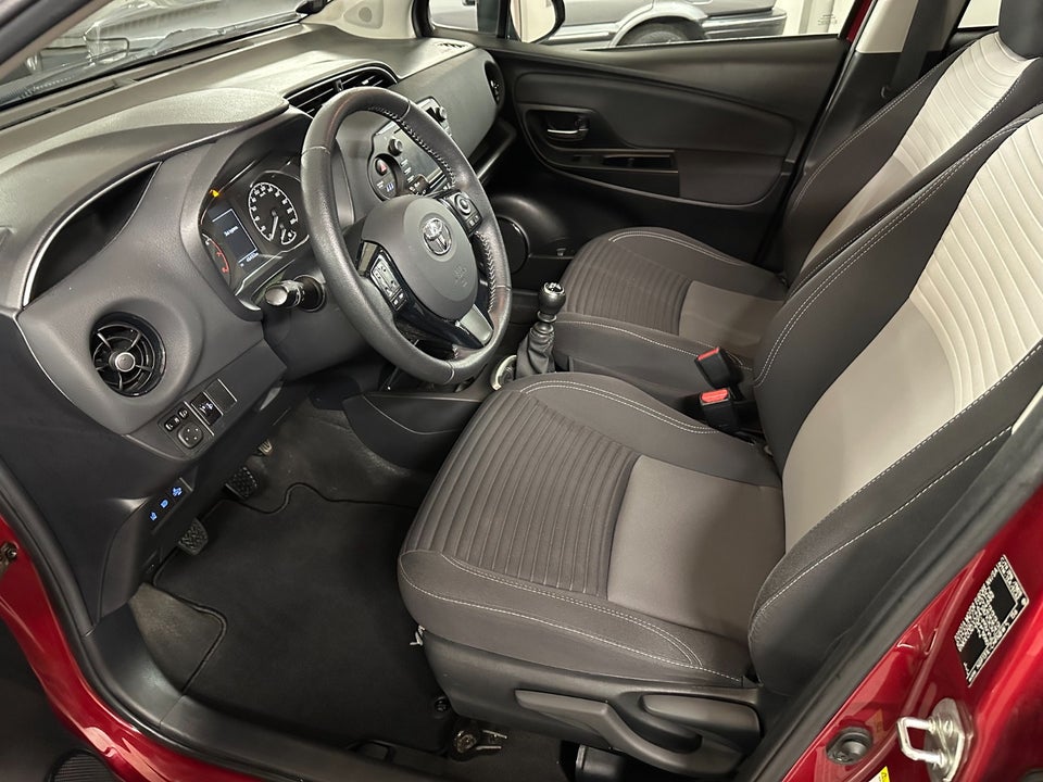 Toyota Yaris 1,5 VVT-iE T3 Smart 5d