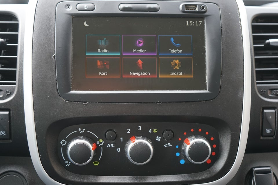 Renault Trafic T29 2,0 dCi 145 L2H2