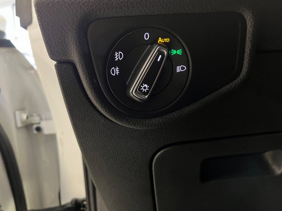 VW Touran 2,0 TDi 115 Comfortline DSG Van 5d